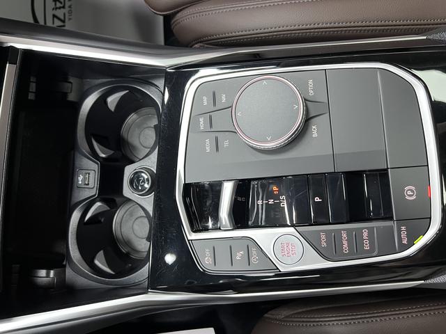 BMW 3 2023, фото 14