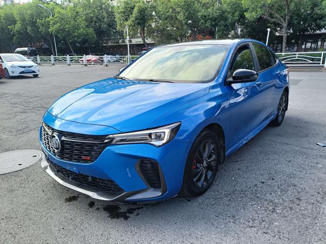 Buick Weilan 2022, 1.5 л турбо, вариатор (CVT), передний, пробег 100 000 км — авто из Китая с пробегом
