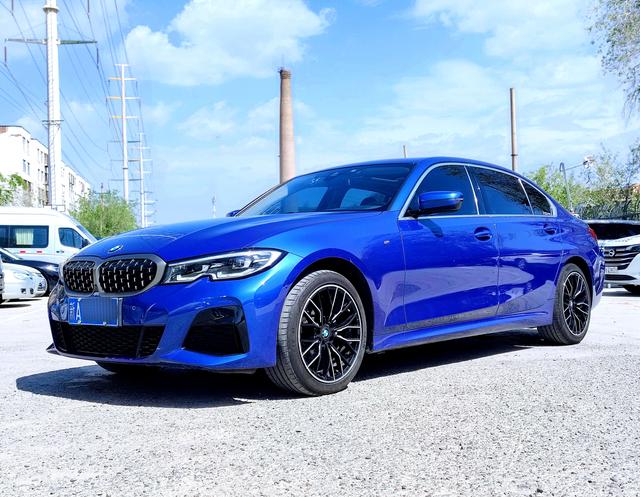 BMW 3 2021, 2 л турбо, автомат, полный, пробег 80 000 км — авто из Китая с пробегом