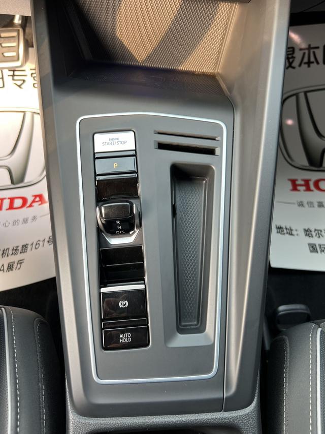 Volkswagen Golf 2023, фото 17