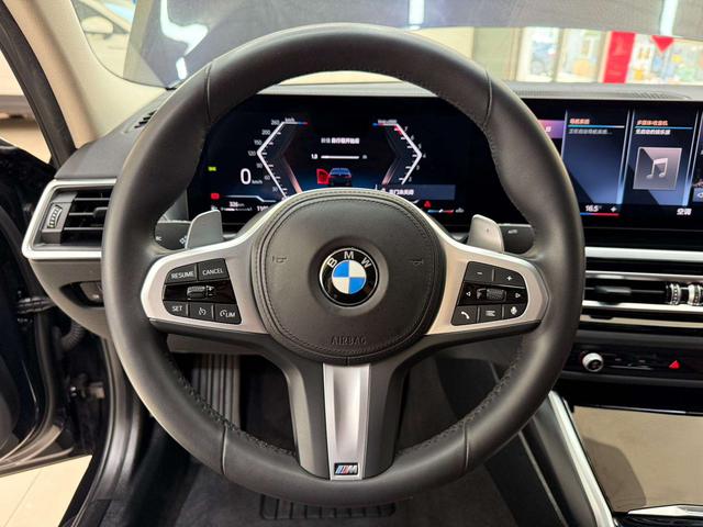 BMW 3 2023, фото 13