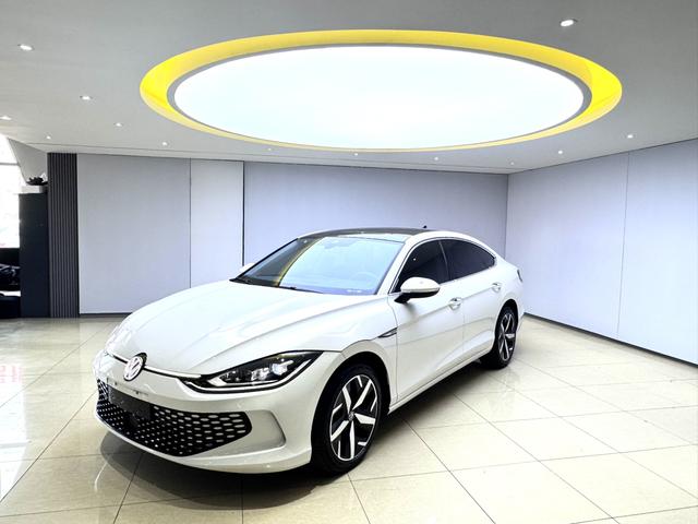 Volkswagen Lingdu 2022, 1.4 л турбо, робот (DCT), передний, пробег 13 000 км — авто из Китая с пробегом