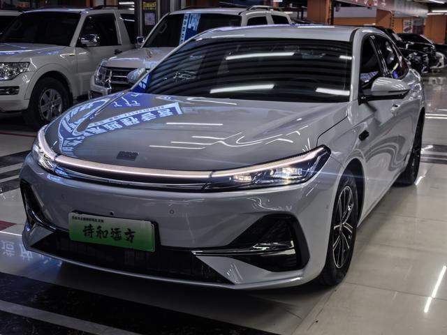 Geely Galaxy A7 EM 2025, 1.5 л, 1-ст. DHT (гибридный), передний, пробег 25 000 км — авто из Китая с пробегом