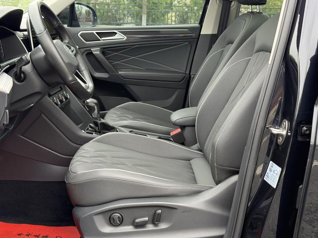 Volkswagen Tiguan 2023, фото 6