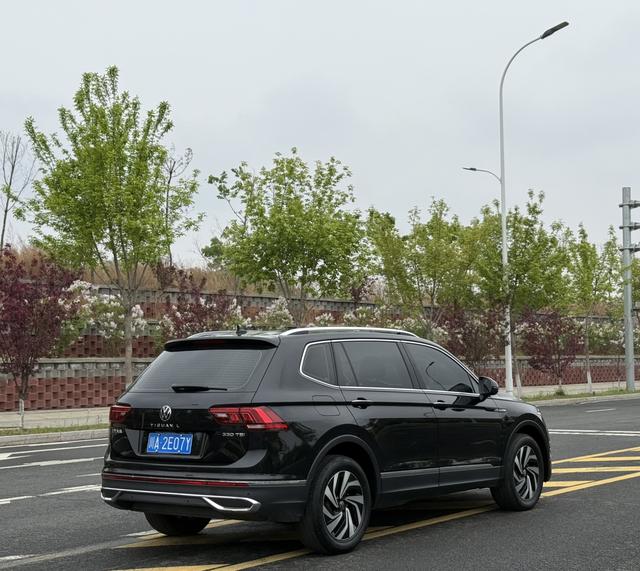Volkswagen Tiguan 2023, фото 11