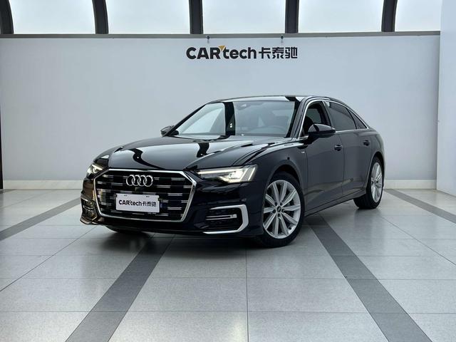 Audi A6L 2024, 2 л турбо, робот (DCT), передний, пробег 24 600 км — авто из Китая с пробегом