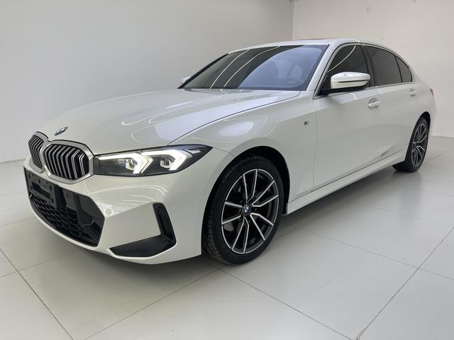 BMW 3 2023, 2 л турбо, автомат, задний, пробег 28 000 км — авто из Китая с пробегом
