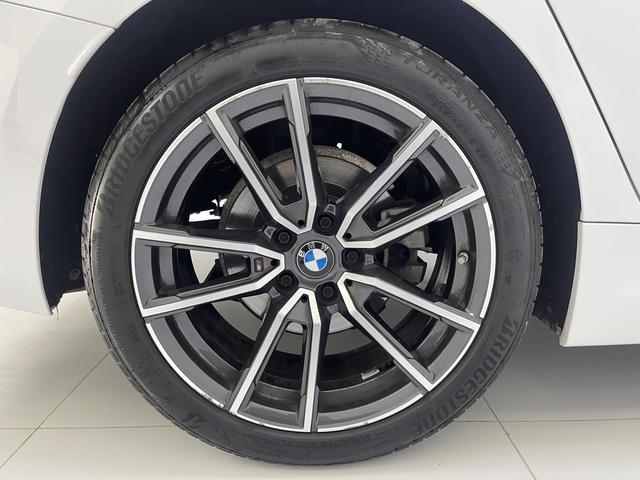 BMW 3 2023, фото 17