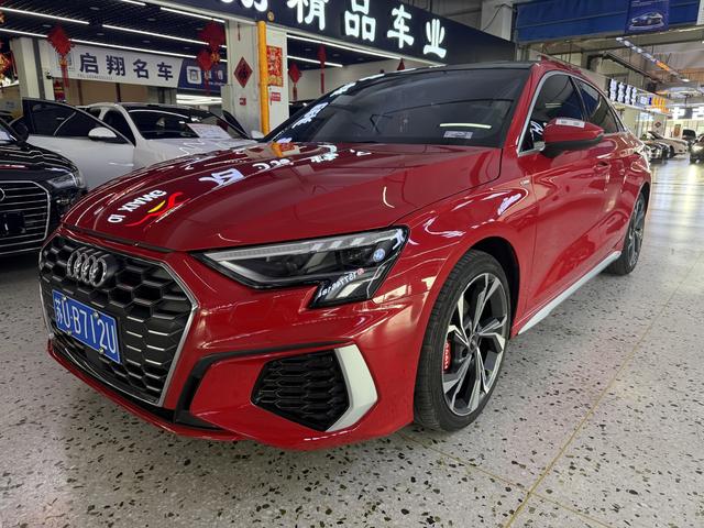 Audi A3 2023, 1.4 л турбо, робот (DCT), передний, пробег 41 000 км — авто из Китая с пробегом