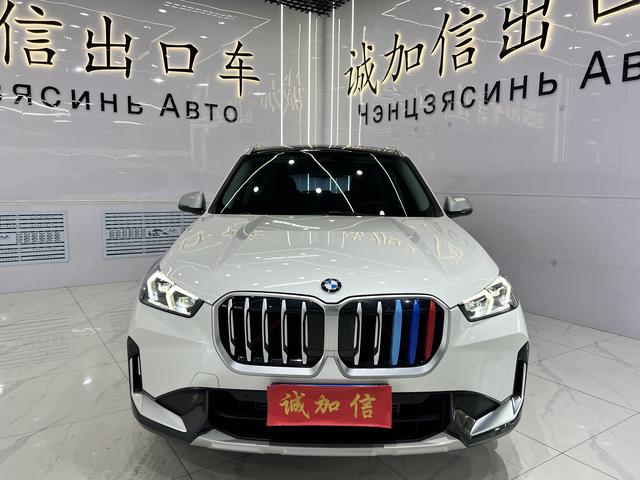 BMW X1 2023, фото 2