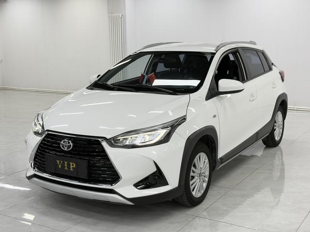 Toyota Yaris 2022, 1.5 л, вариатор (CVT), передний, пробег 54 000 км — авто из Китая с пробегом
