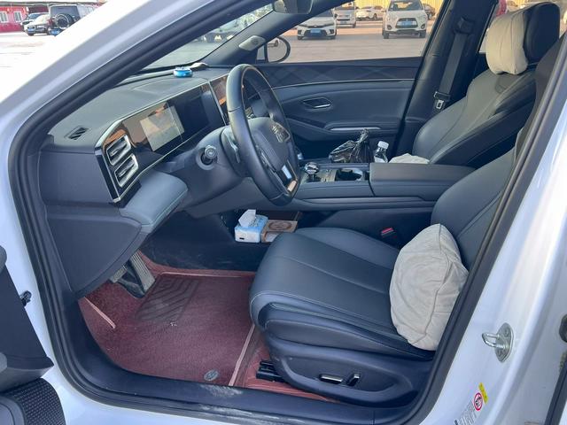 BYD Qin L DM 2025, фото 4