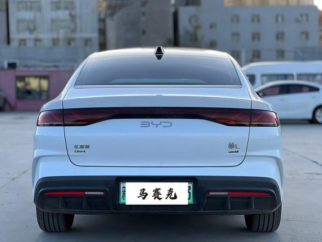 BYD Qin L DM 2025, фото 8