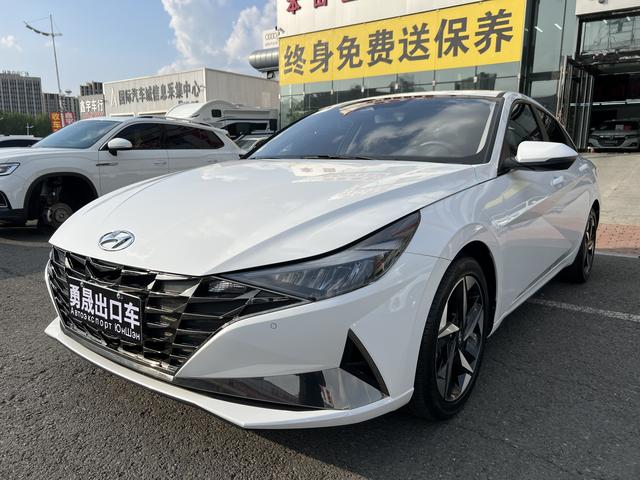Hyundai Elantra 2023, 1.5 л, вариатор (CVT), передний, пробег 47 000 км — авто из Китая с пробегом
