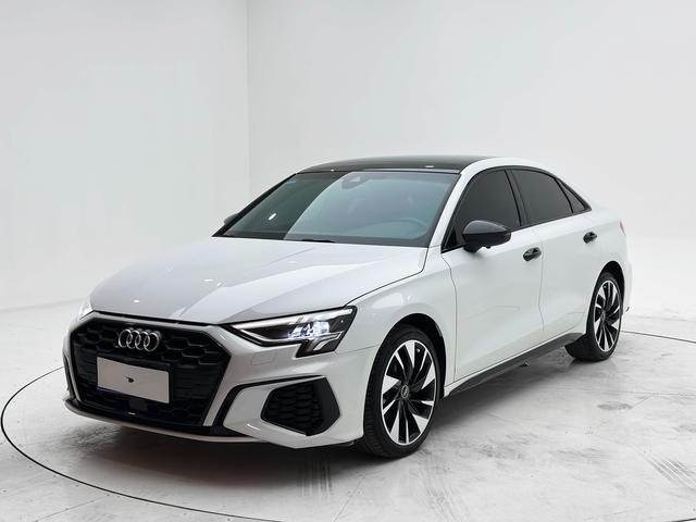 Audi A3 2022, 1.4 л турбо, робот (DCT), передний, пробег 40 000 км — авто из Китая с пробегом