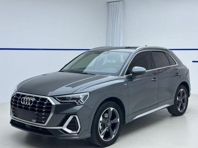 Audi Q3 2022, 1.4 л турбо, робот (DCT), передний, пробег 54 000 км — авто из Китая с пробегом