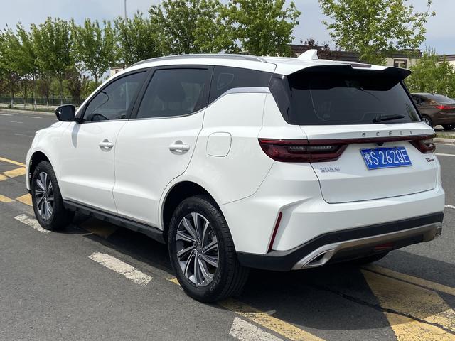 Geely Emgrand X6 2021, фото 15