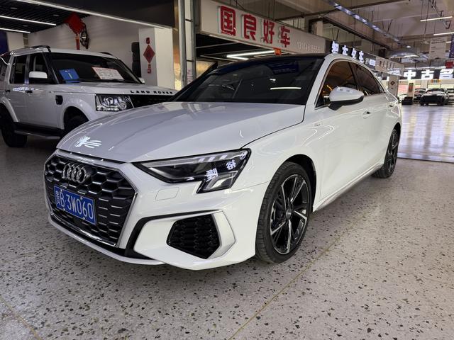 Audi A3 2021, 1.4 л турбо, робот (DCT), передний, пробег 39 000 км — авто из Китая с пробегом