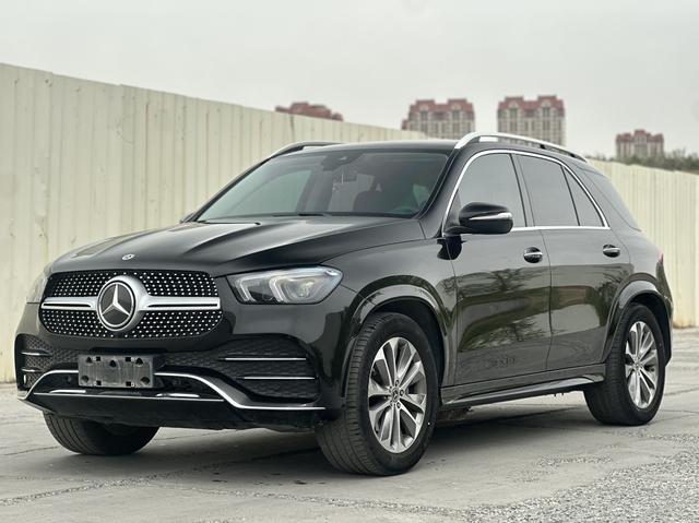 Mercedes-Benz GLE 2023, 2 л турбо, автомат, полный, пробег 30 000 км — авто из Китая с пробегом