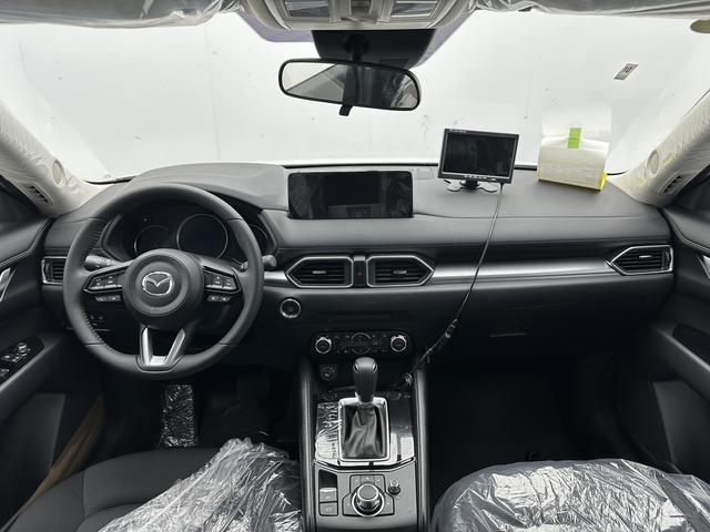 Mazda CX-5 2025, фото 6