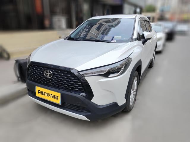 Toyota Corolla Cross 2024, 2 л, вариатор (CVT), передний, пробег 10 300 км — авто из Китая с пробегом