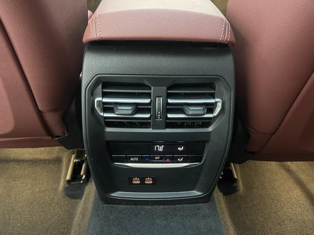 BMW 3 2023, фото 9