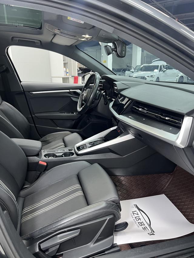 Audi A3 2023, фото 17