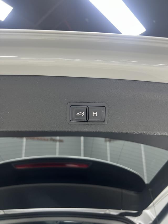 Audi Q3 2021, фото 17