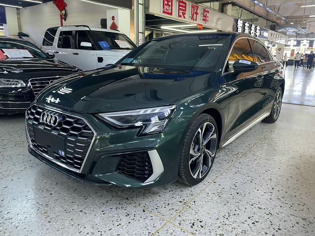 Audi A3 2022, 1.4 л турбо, робот (DCT), передний, пробег 68 000 км — авто из Китая с пробегом