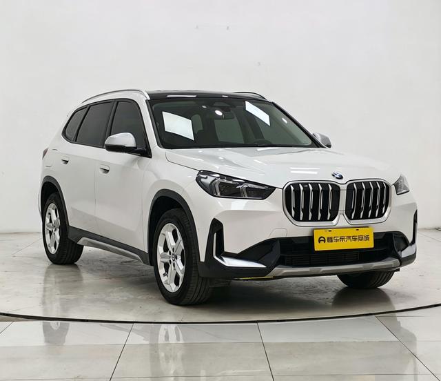 BMW X1 2023, фото 3