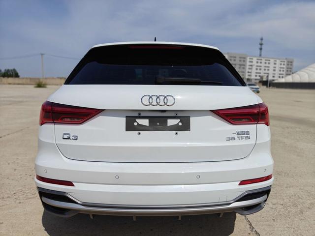 Audi Q3 2022, фото 5