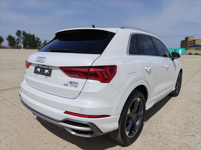 Audi Q3 2022, фото 6