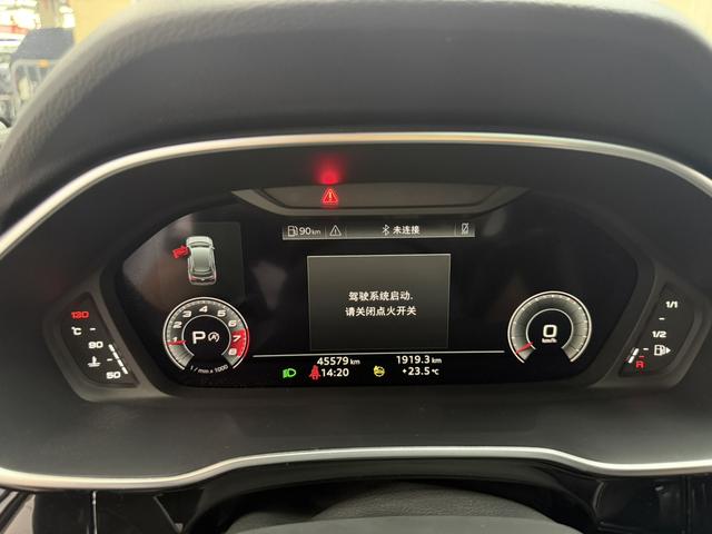 Audi Q3 2023, фото 14