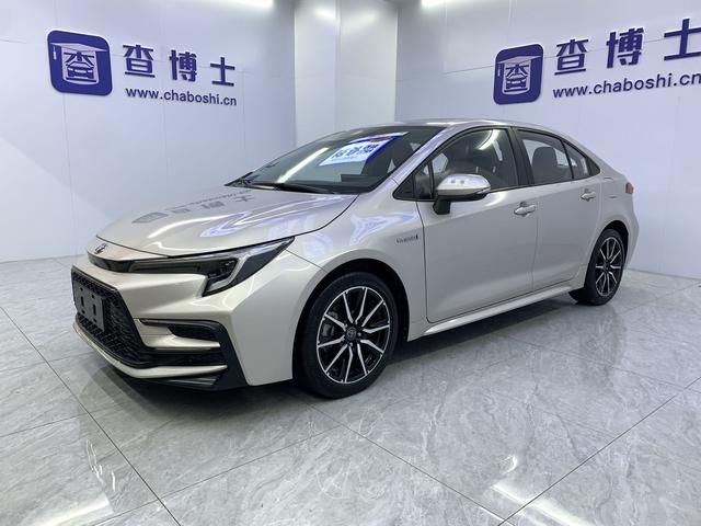 Toyota Corolla 2023, 1.8 л, вариатор (CVT), передний, пробег 13 400 км — авто из Китая с пробегом