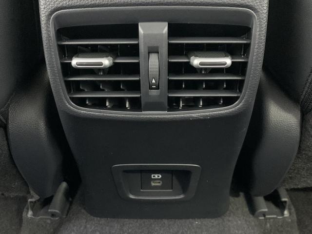 Toyota Corolla 2023, фото 15