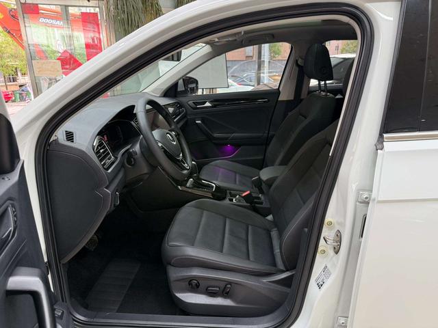 Volkswagen T-Roc 2022, фото 16