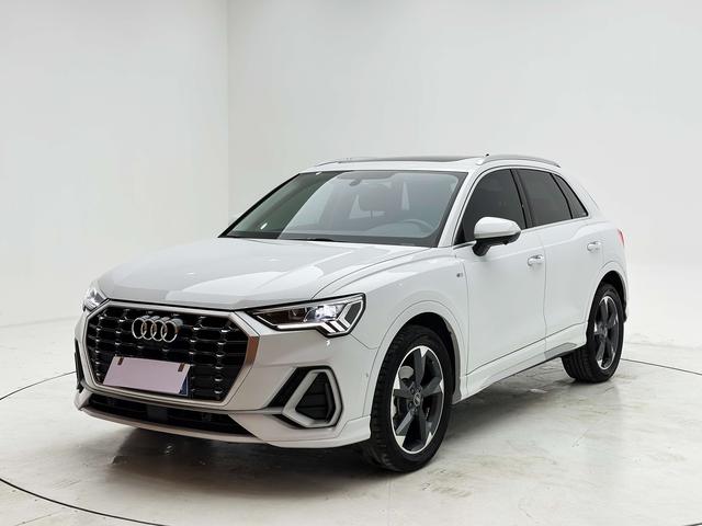 Audi Q3 2022, 1.4 л турбо, 7-ступенчатая двойное сцепление, Передний привод, пробег 36 000 км — авто из Китая с пробегом