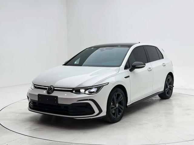 Volkswagen Golf 2021, 1.4 л турбо, робот (DCT), передний, пробег 49 200 км — авто из Китая с пробегом