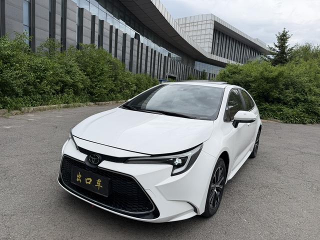 Toyota Corolla 2023, 1.2 л турбо, вариатор (CVT), передний, пробег 61 000 км — авто из Китая с пробегом