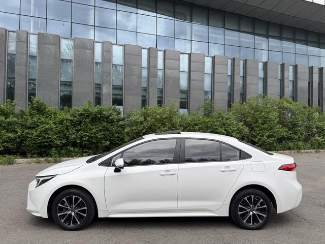 Toyota Corolla 2023, фото 7