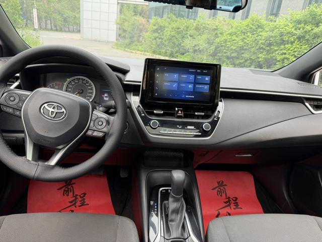 Toyota Corolla 2023, фото 12