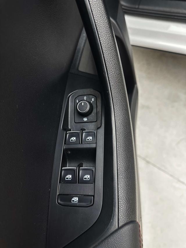 Skoda Karoq 2024, фото 16