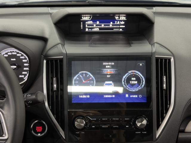 Subaru Forester 2022, фото 12