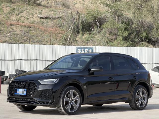 Audi Q5L 2022, 2 л турбо, робот (DCT), полный, пробег 60 000 км — авто из Китая с пробегом