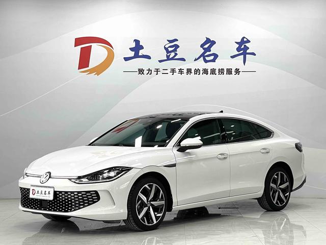 Volkswagen Lingdu 2023, 1.4 л турбо, 7-ступенчатая двойное сцепление, Передний привод, пробег 39 500 км — авто из Китая с пробегом