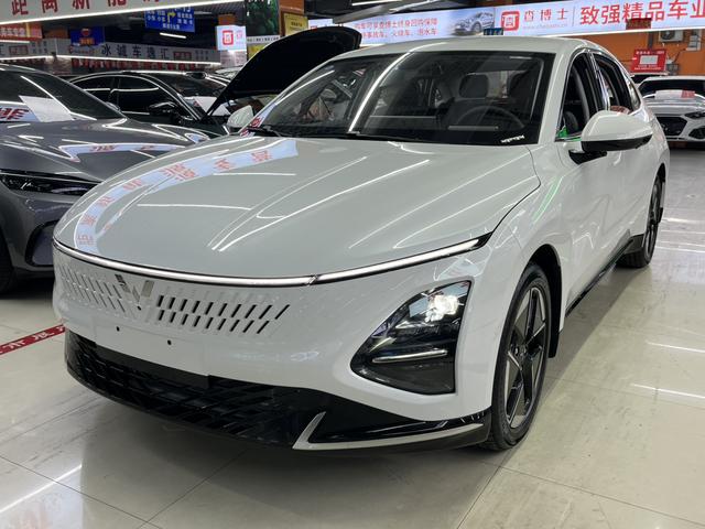 Wuling Xingguang 2025, 1.5 л, Бесступенчатая трансмиссия E-CVT, Передний привод, пробег 1 000 км — авто из Китая с пробегом