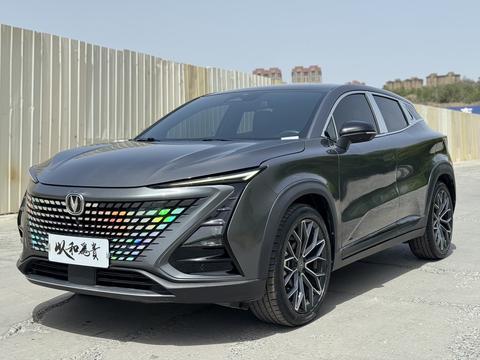 Changan UNI-T 2022, 1.5 л турбо, 7-ступенчатая двойное сцепление, Передний привод, пробег 31 000 км — авто из Китая с пробегом