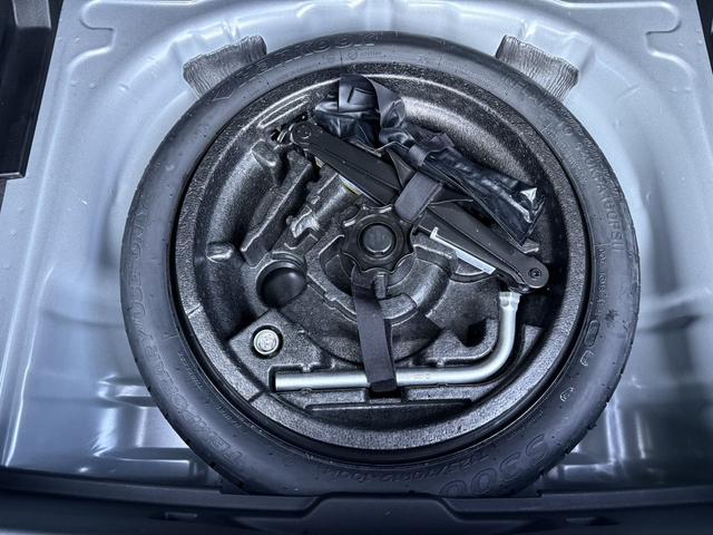 Audi Q2L 2022, фото 15