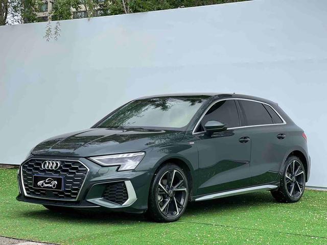 Audi A3 2022, 1.4 л турбо, 7-ступенчатая двойное сцепление, Передний привод, пробег 60 000 км — авто из Китая с пробегом