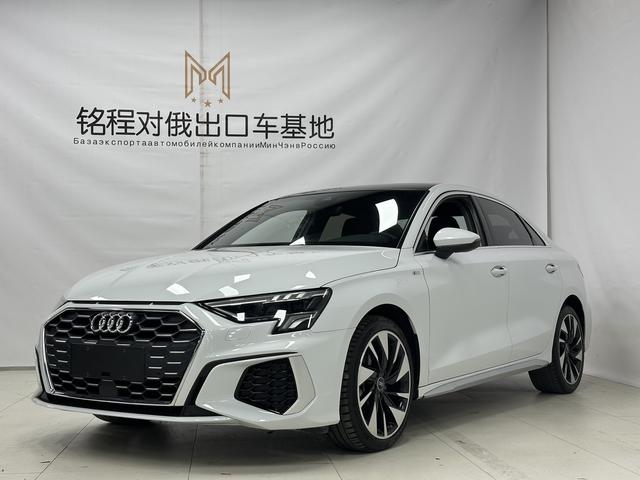 Audi A3 2022, 1.4 л турбо, 7-ступенчатая двойное сцепление, Передний привод, пробег 47 000 км — авто из Китая с пробегом